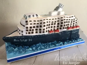 Ausgefallene Torte für Frauen: Kreuzfahrtschiff-Design zum 80. Geburtstag.