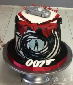 Ausgefallene Geburtstagstorte für Männer: James Bond 007-Thema mit Auto und Wirbel-Design.