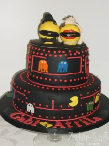 Zweistöckige Hochzeitstorte im Pacman-Stil
