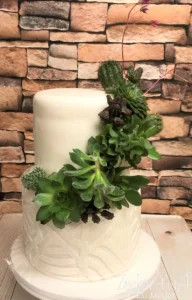 Zweistöckige Hochzeitstorte vegan